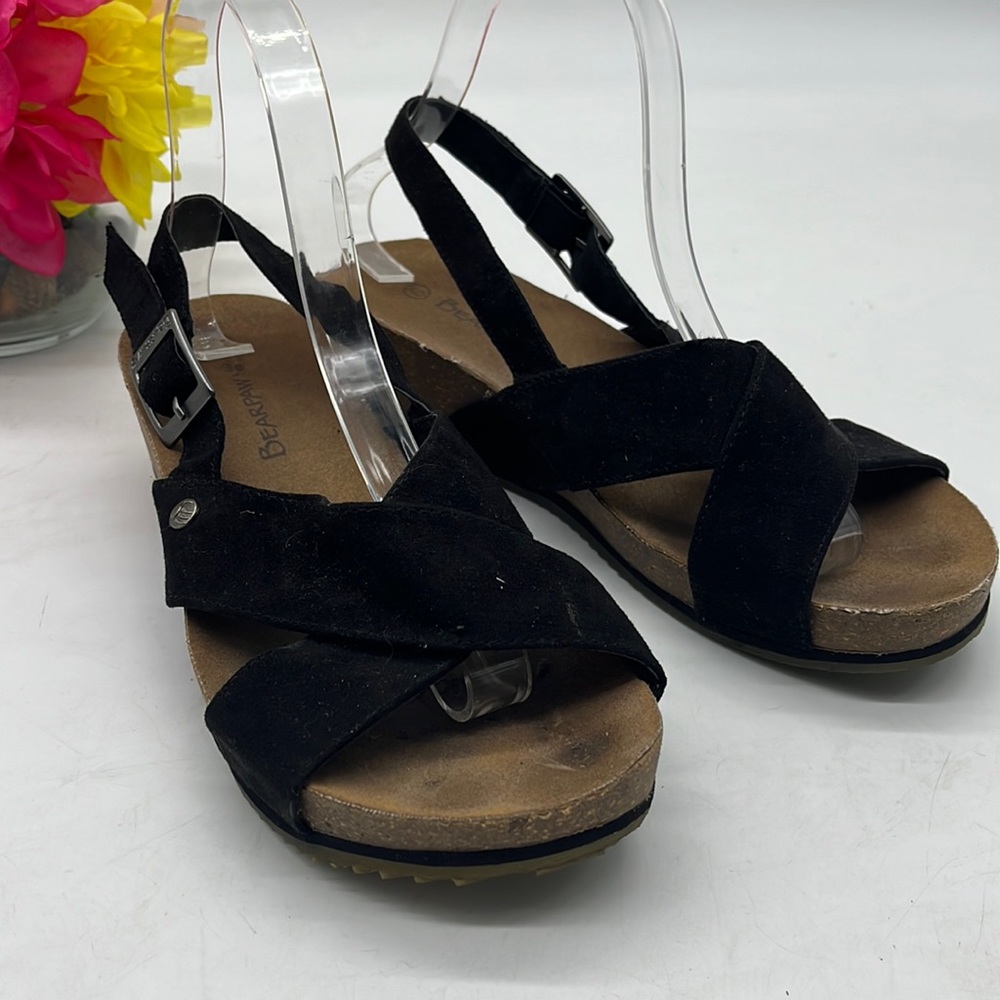 Bearpaw Black Suede Criss Cross Sling Back Sandals Size 9. BLW2561